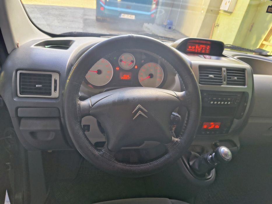 Karawan pogrzebowy Citroen Jumpy 2008