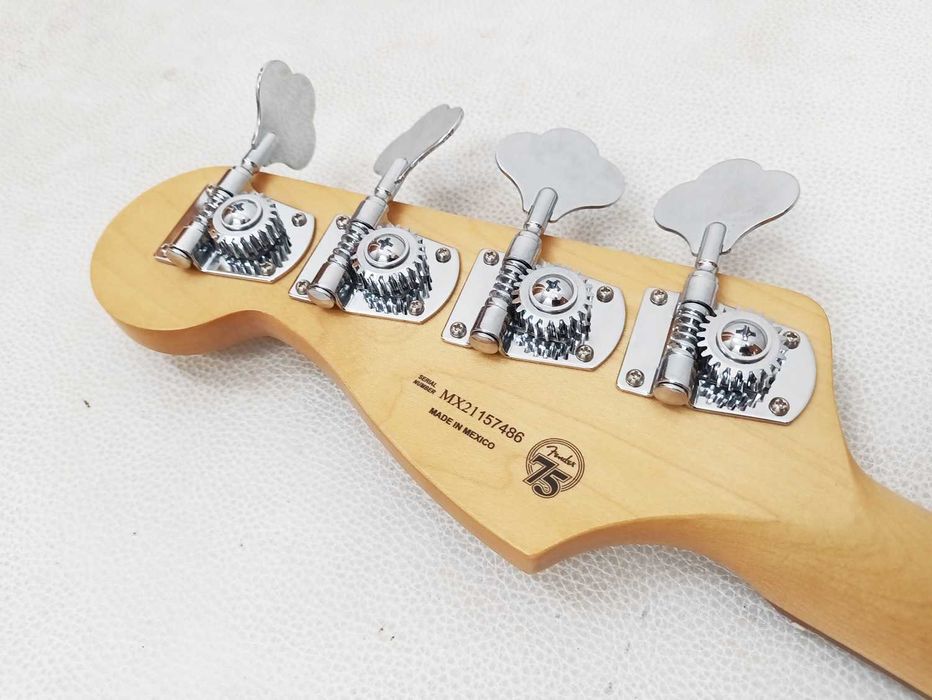 Fender Player Plus Jazz Bass - Novo