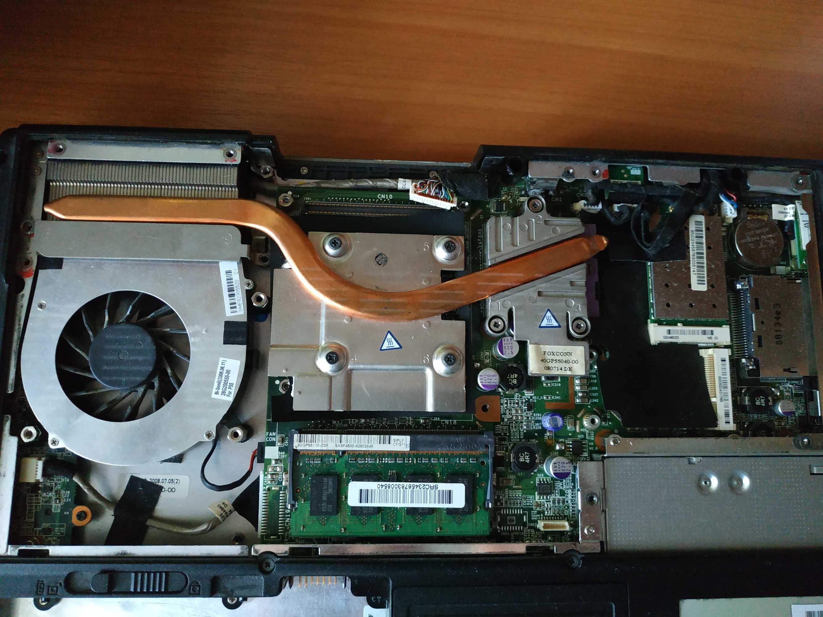 Ноутбук Fujitsu-Siemens Amilo Pi 2540. Нерабочий, на запчасти.