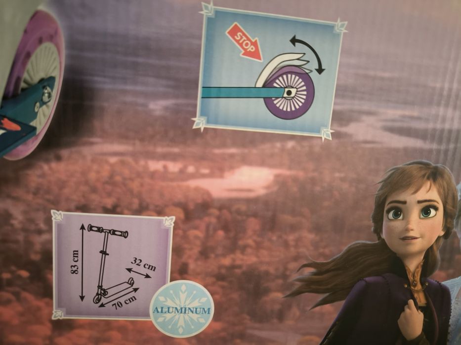 Hulajnoga dla dzieci SMOBY Kraina Lodu.
Stan bardzo dobry. Orginalne o