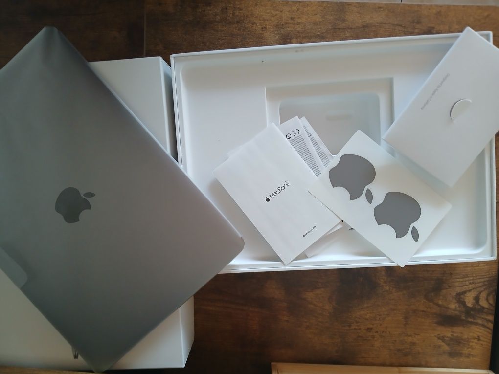 Macbook 12 bom estado ver descrição]
