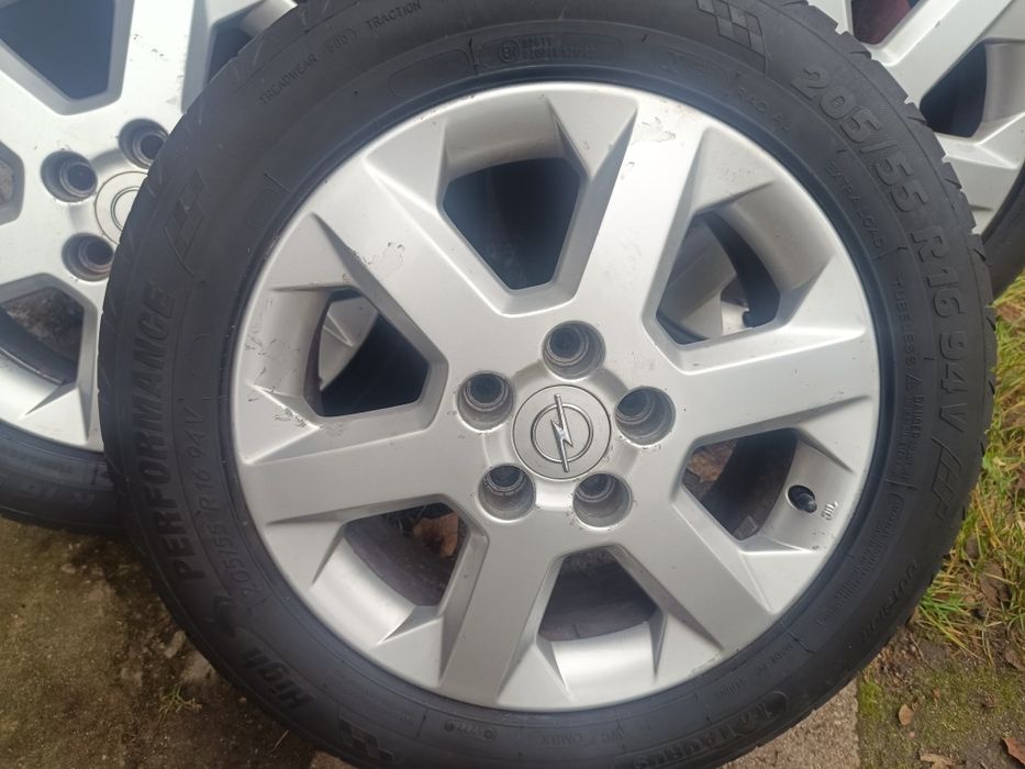 Alufelgi z oponami letnimi 16