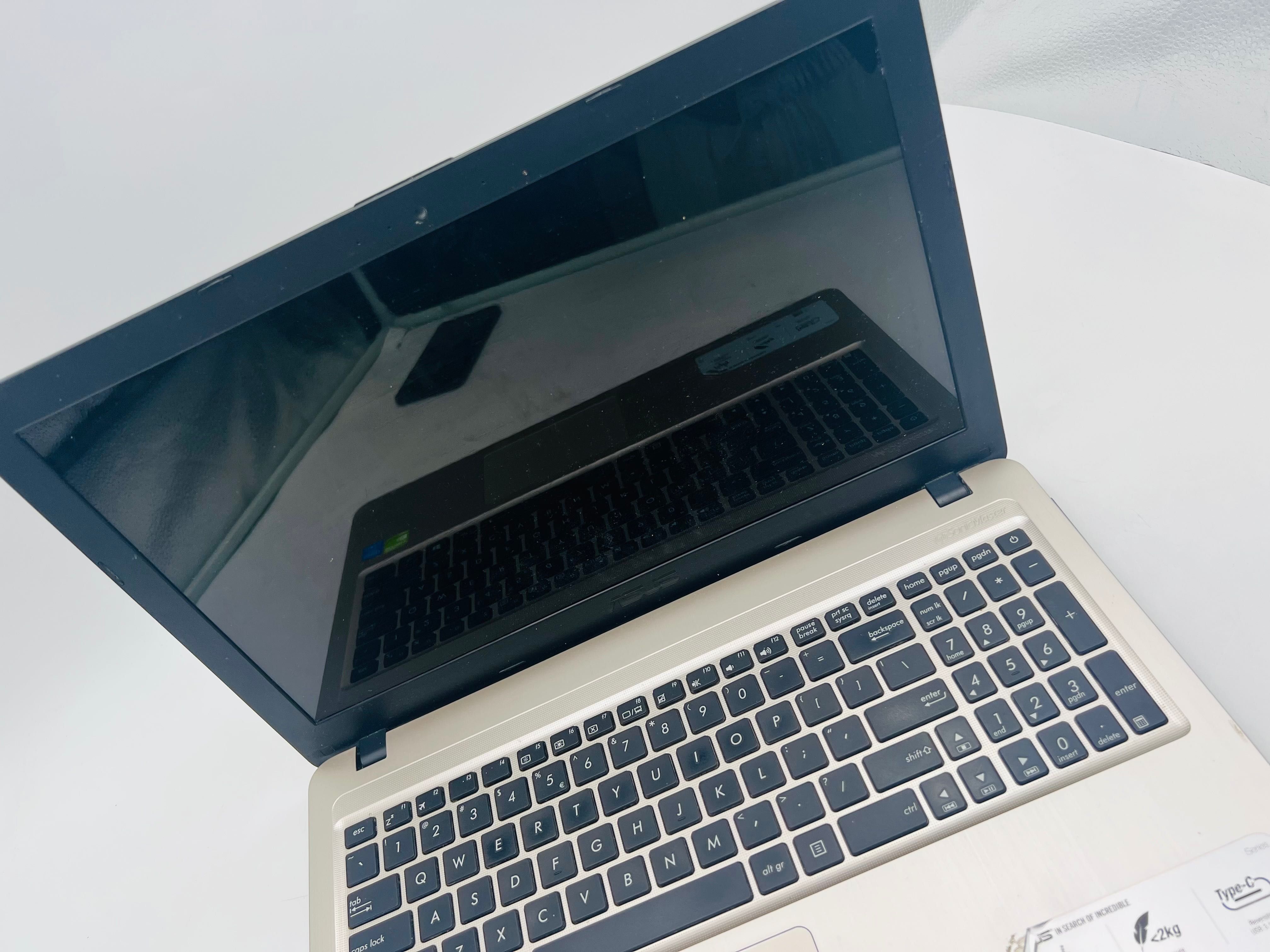 Laptop Asus X515J
