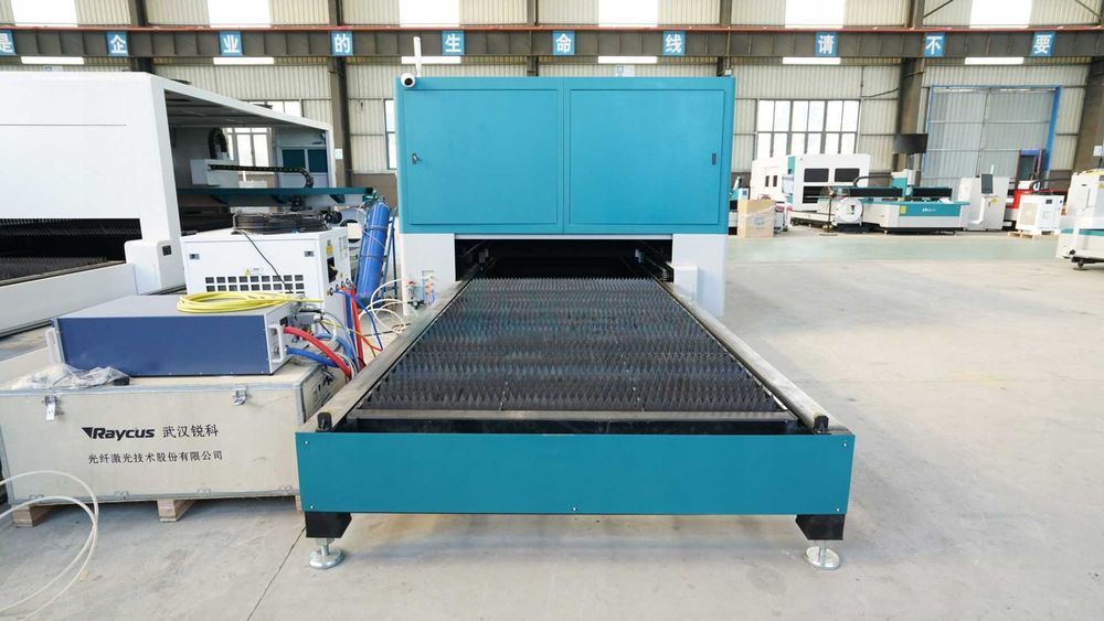 Wycinarka laserowa Fiber 6000W Nowy Laser do blach LXSHOW 6kW PRAWER