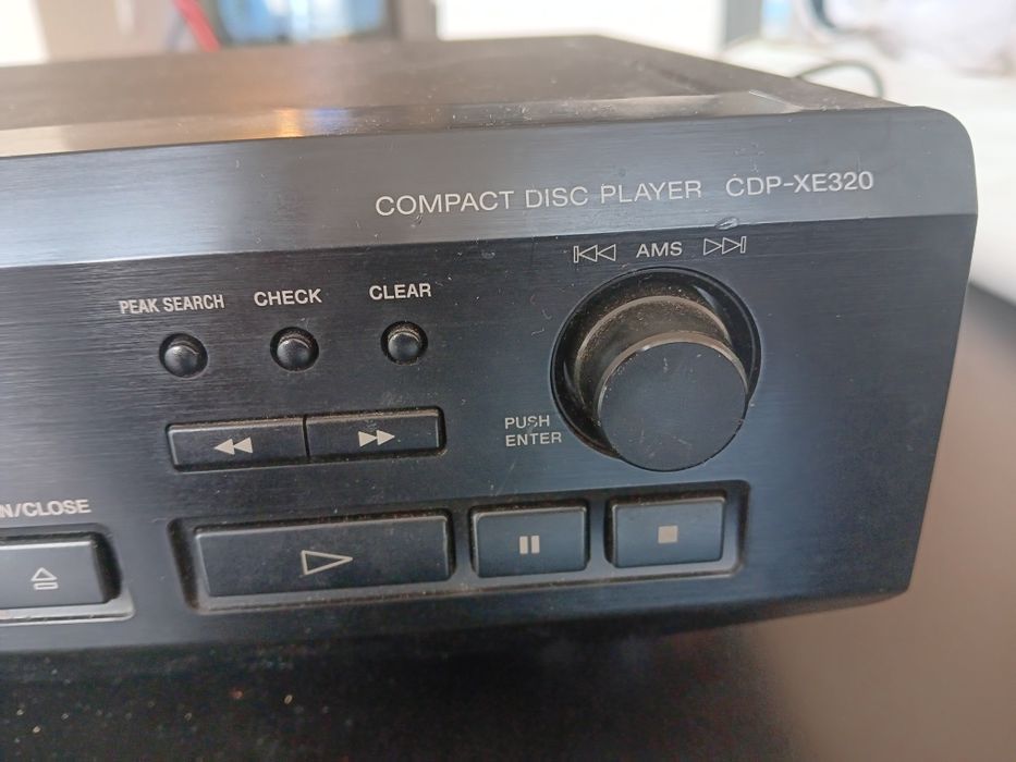 Leitor de CD CDP-XE320