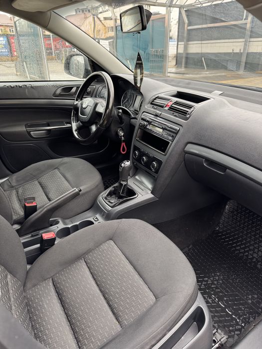 Продам Skoda Octavia 2012. 1.6 газ/бенз