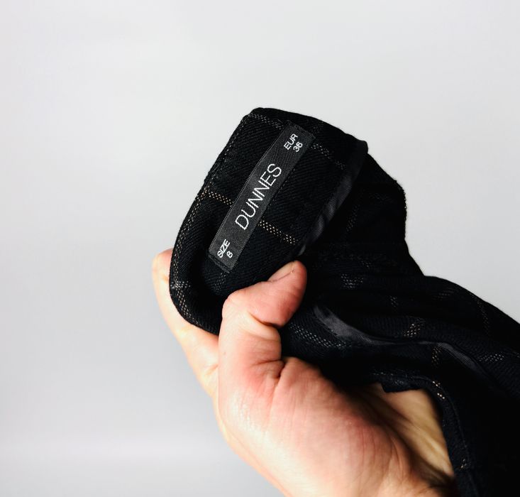 Czarne spodnie w kratkę S 36 Dunnes