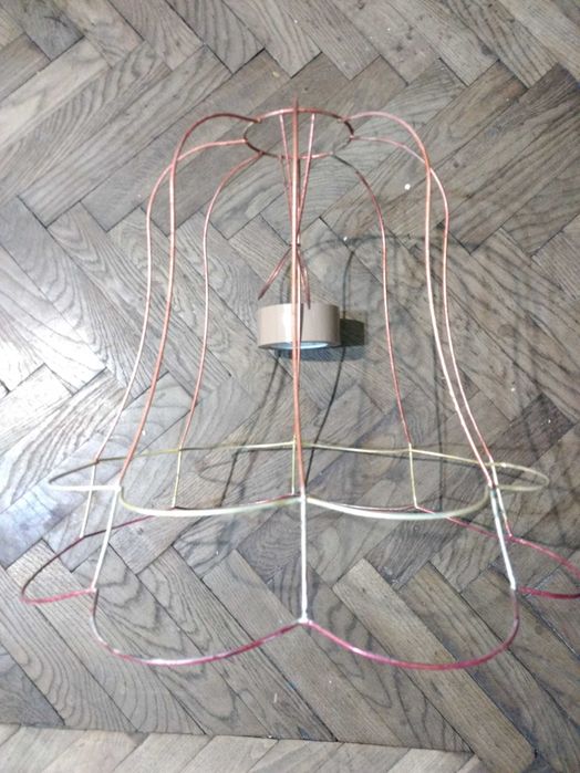 Stary stelaż abażuru