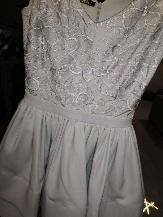 Piękna sukienka r. 36