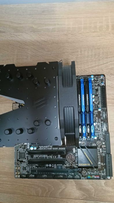 Procesor I7 7700k płyta główna GA-H170M 32GB ram DDR3