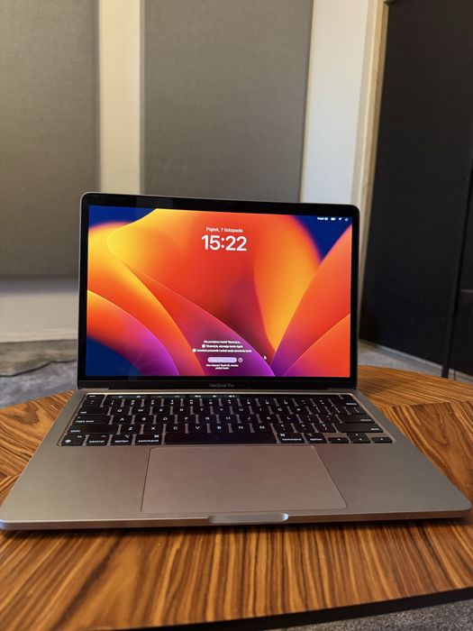 MacBook Pro M2 /13,3” /8GB RAM / 256 GB DYSK/