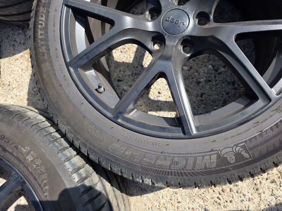 Jeep grand Cherokee WK2/Durango SRT R20/295/45  Колеса в сборі Оригіна