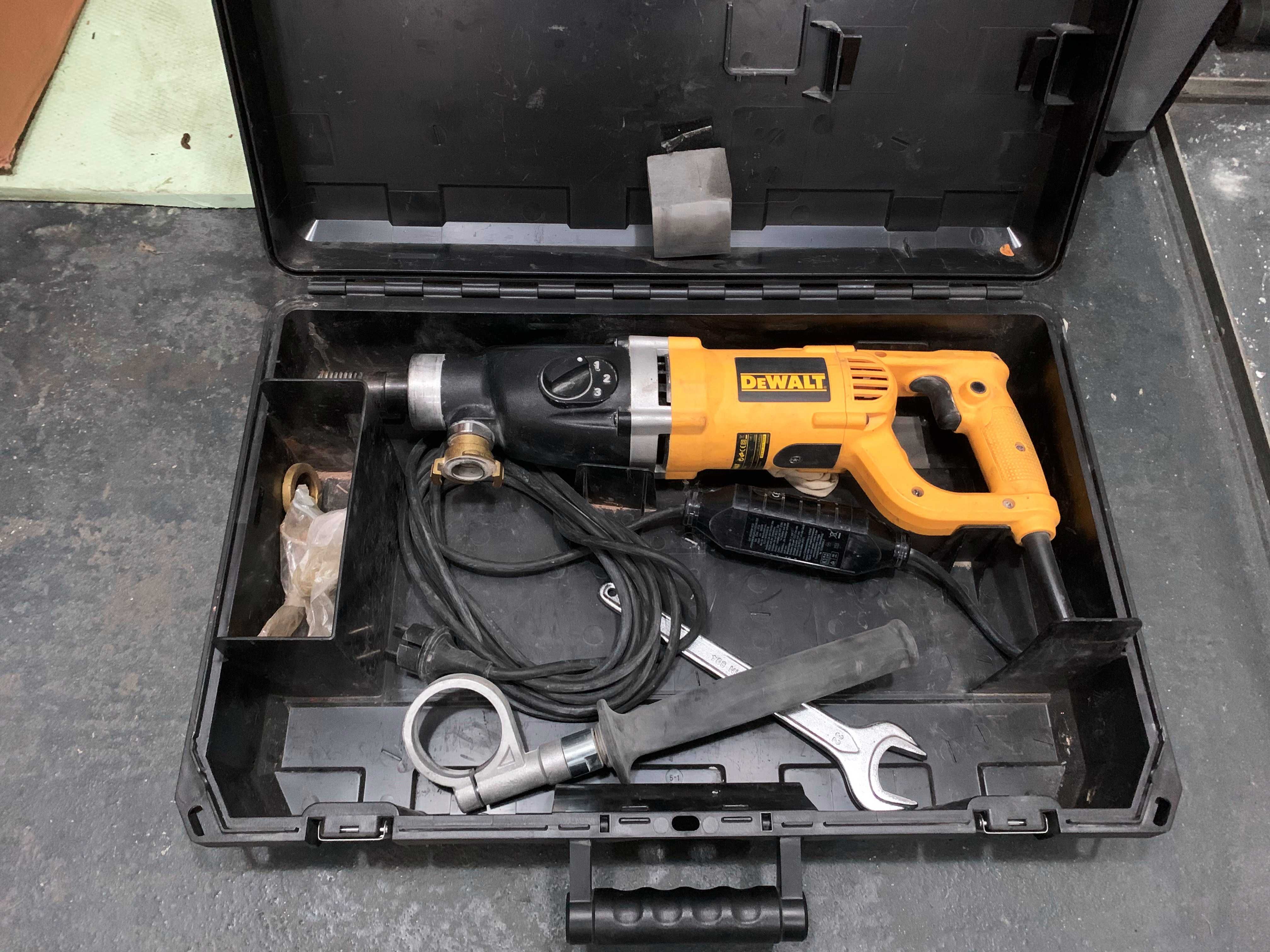 Dewalt D21583K с станиной