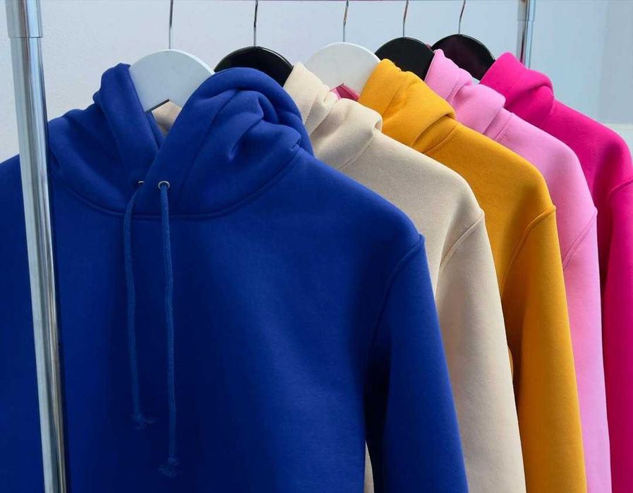 Пошив худі/світшотів. Друк і вишивка принтів. Брендування одягу лого