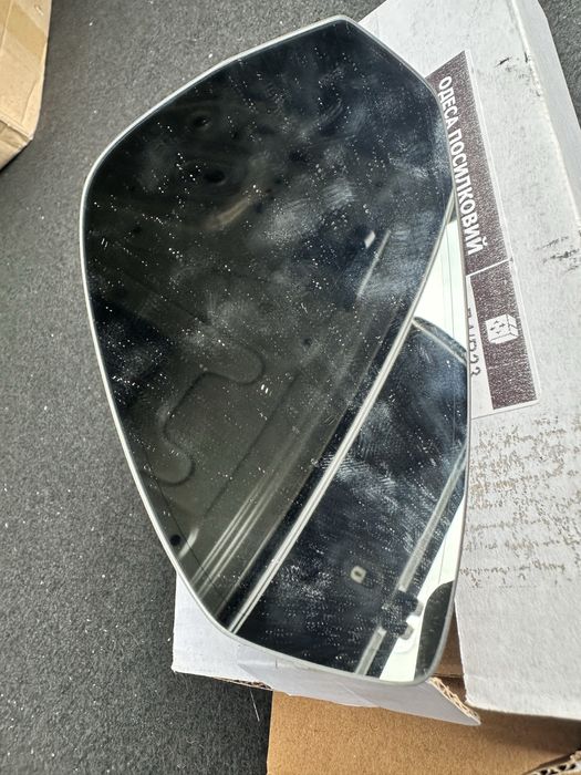 Вкладиш дзеркала лівий Audi, A4 B9, 15-18р
