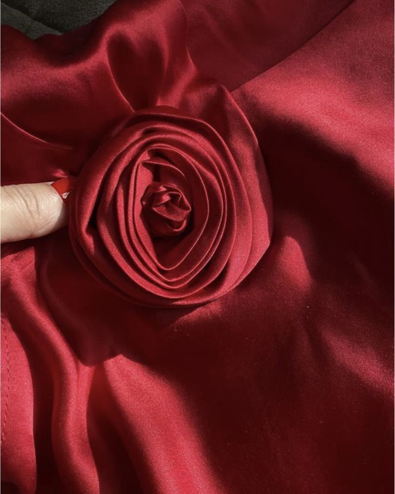 Червона шовкова майка блуза том із трояндою 100% шовк magda butrym