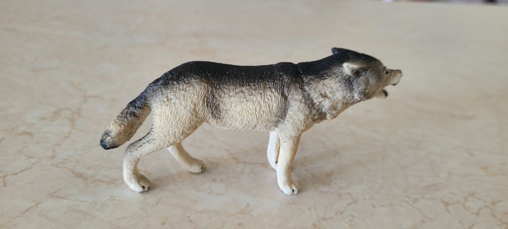 Figurka wilk Schleich, zwierzęta leśne