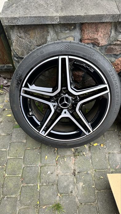 Alufelgi Mercedes c118 Cla 35 AMG Oryginalne z 2 oponami