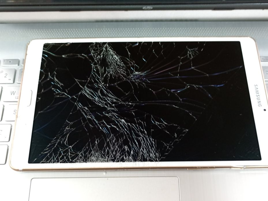 Планшет Samsung Galaxy Tab S 8.4 "SM-T700"