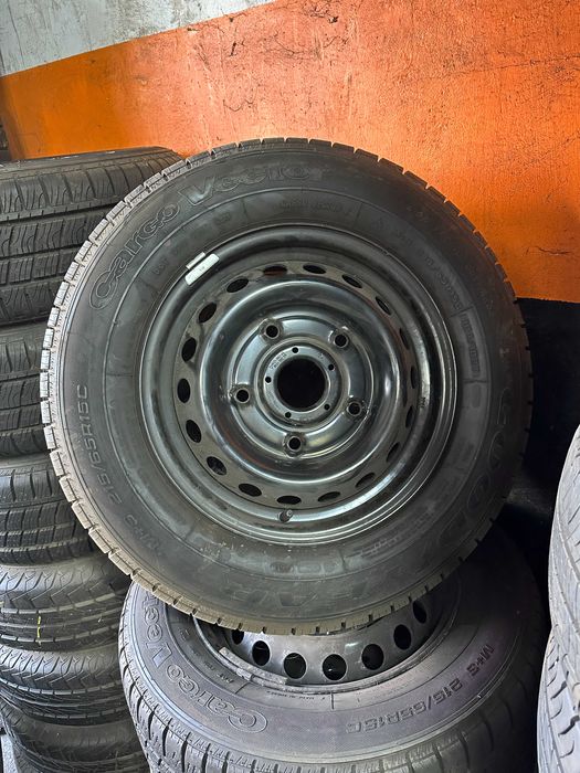 Koła Całoroczne Ford Transit Custom Good Year 215 65 R15 C