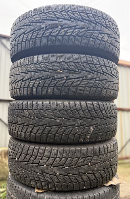 Продам комплект 195 65 15 Hankook Winter Icept IZ2