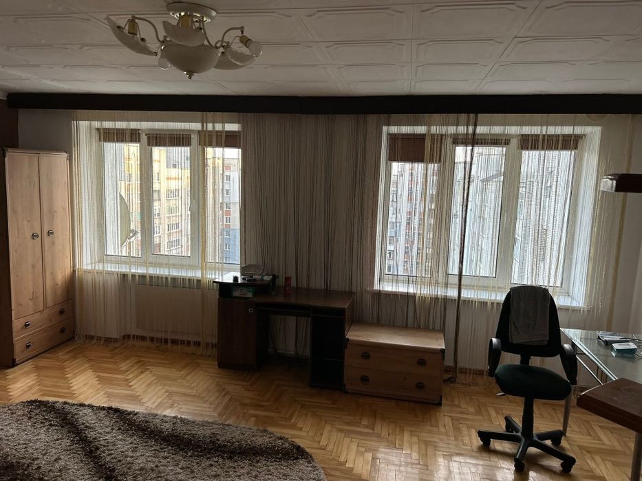 4-кімнатна квартира. Можна по сертифікату