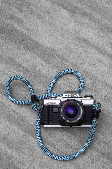 Minolta X-300 + Erno 28mm f/2.8 [Ou MD 50mm f/1.7] - (testada e limpa)