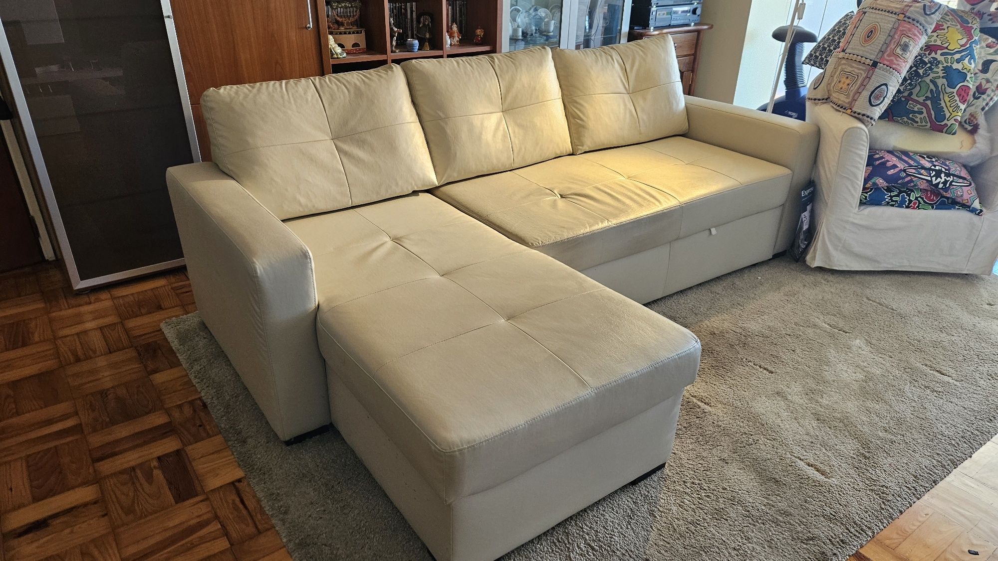 Sofá ikea com Chaise Longe beje