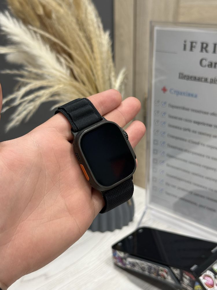 Apple watch Ultra 2 49mm black titanium.