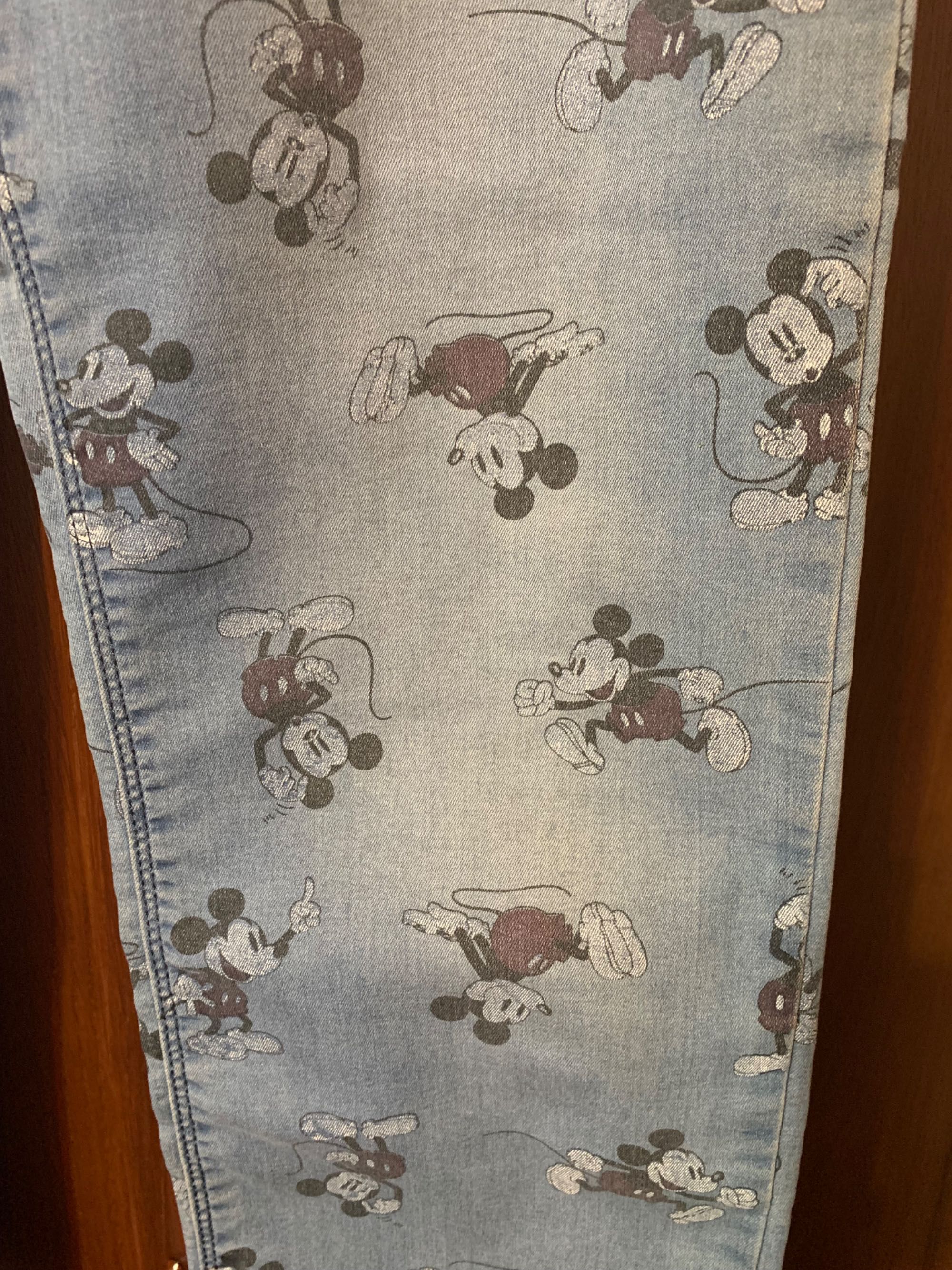Женские джинсы Mickey Mouse