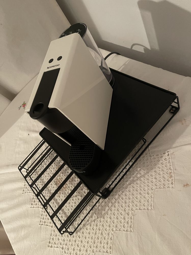 Maquina café Krups Nespresso Mini branca