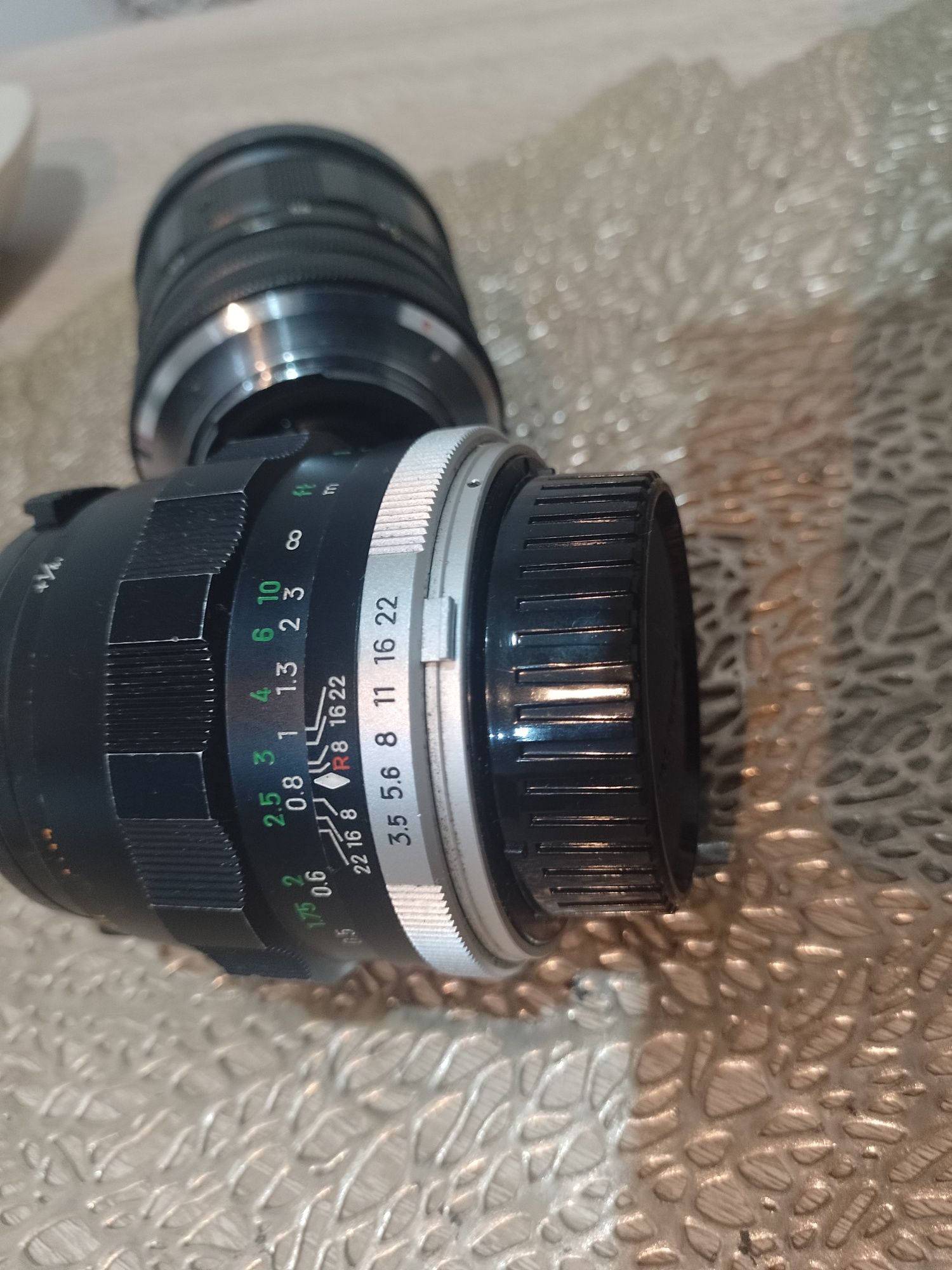 Aparat Minolta XD 7, 3 obiektywy, może być oddzielenie.