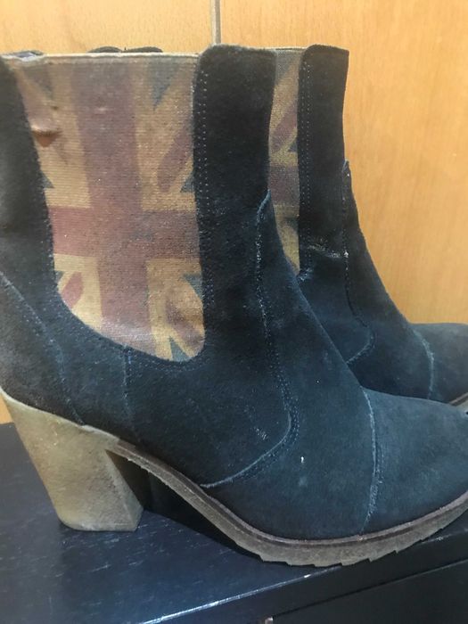 Vendo Sapatos/Botas multimarcas Nº38/39 (TOMMY; CalvinKlein, etc)