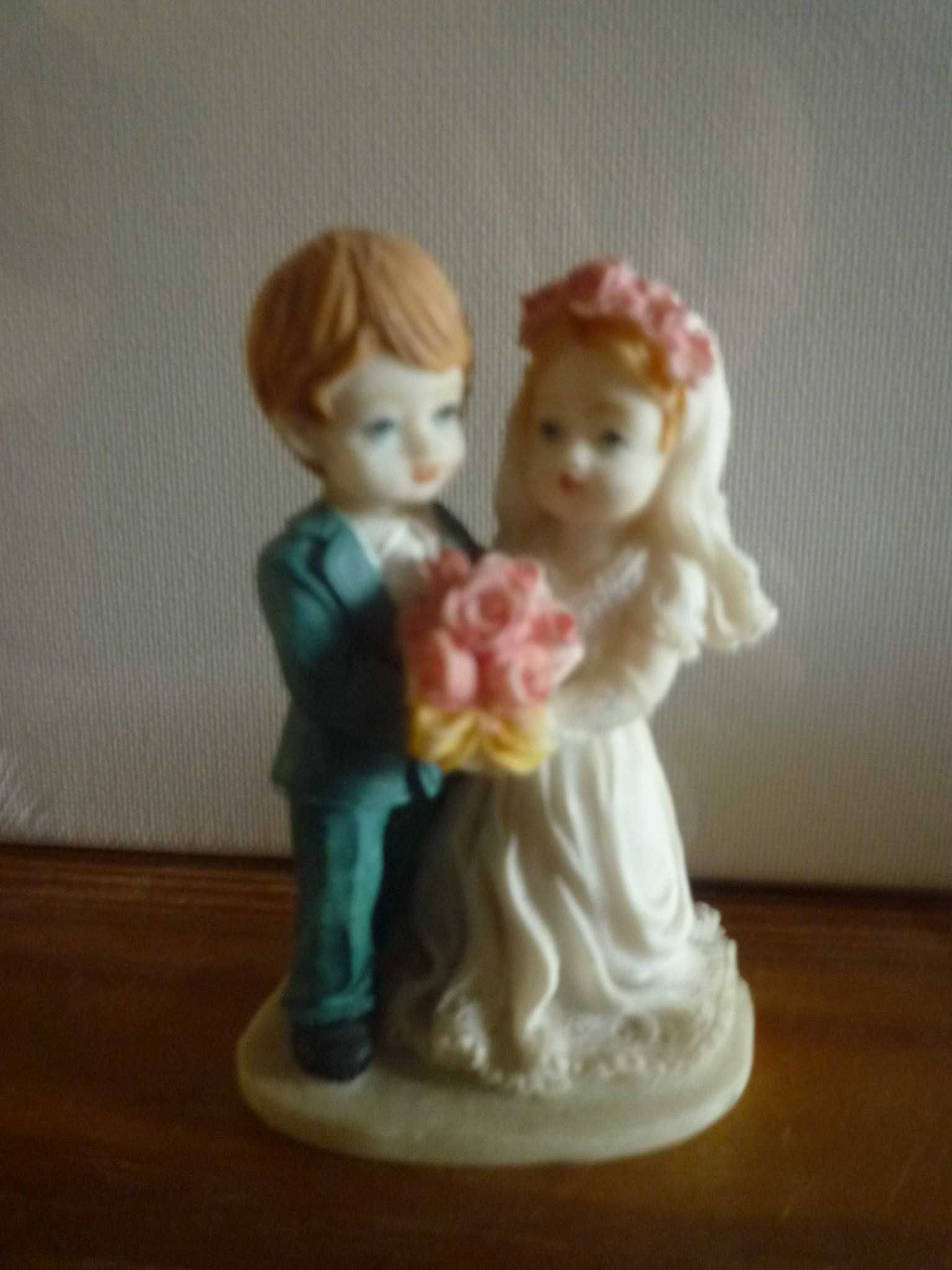 Casal de Noivos em Porcelana para Bolo, Novos