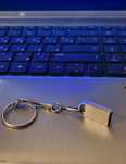Флешка в авто, для телевізора та комп'ютера. Mini USB 64 Gb