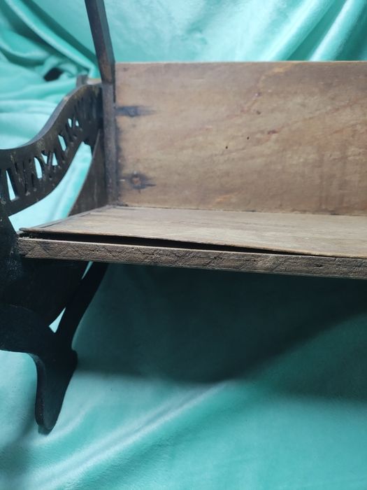 Zabytkowa krajalnica Vintage