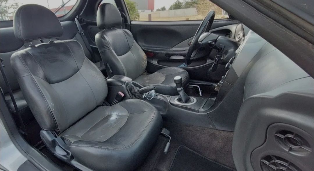 Vendo hiundai Coupé 99 ou troco por carinha tipo cangoo, Fiorino qua