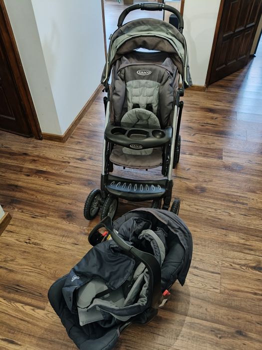Wózek z nosidełkiem