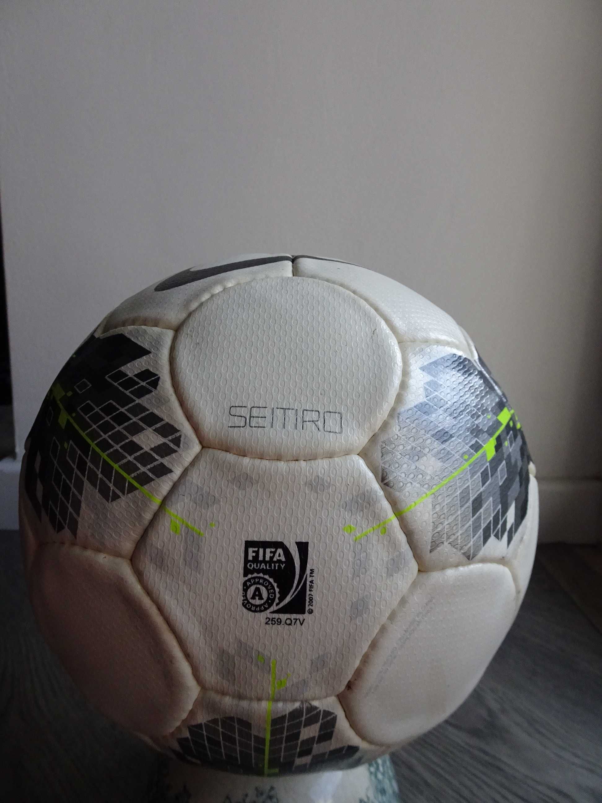 Bola futebol de jogo match ball 2011 Nike Seitiro