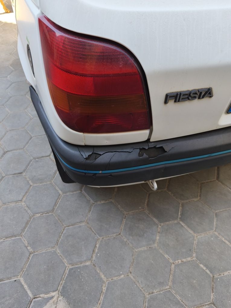 Vendo Ford Fiesta 1.1