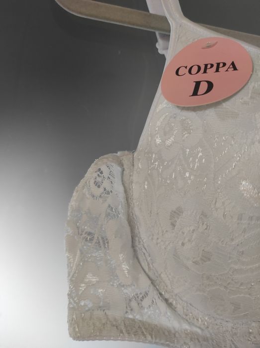 2 sutiãs novos c/ etiqueta tam 52 os 2 por 5€