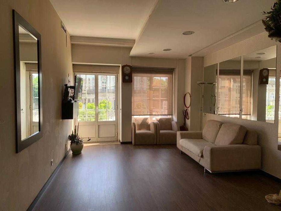 Alugo quarto no centro de Braga