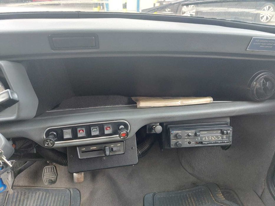 Veículo Clássico MINI 1000