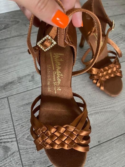 Туфлі для латин