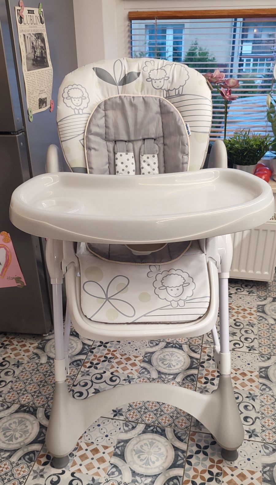 Krzesełko do karmienia baby mix