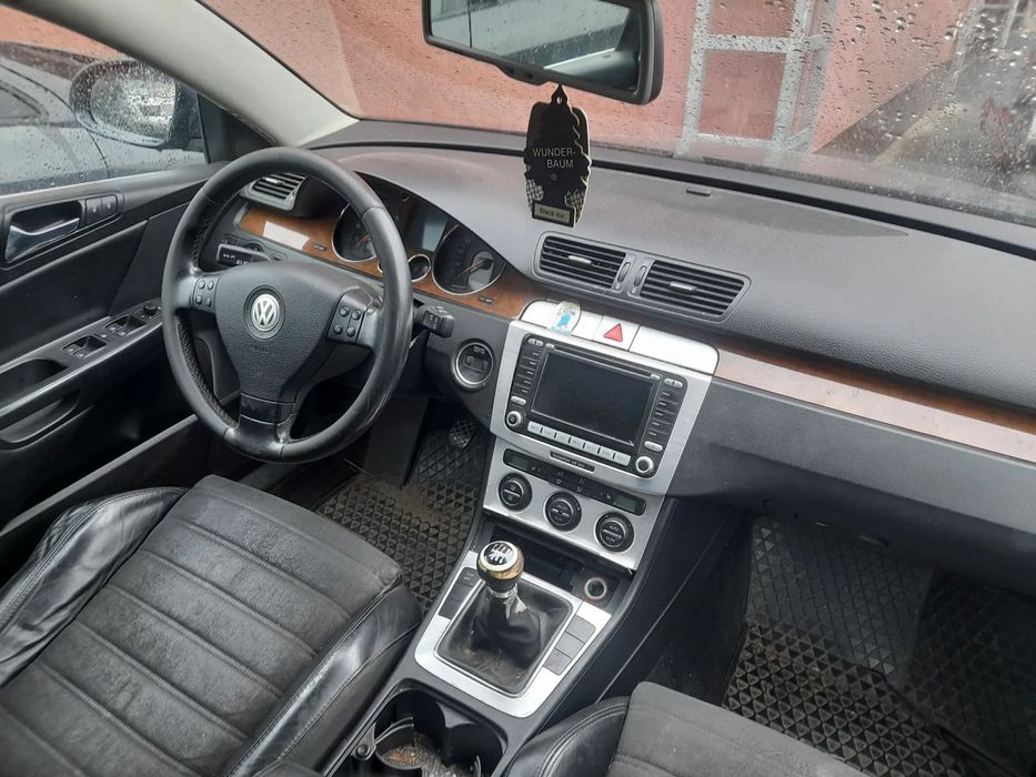 VW PASSAT B6 2.0 TDI BKP 05-09r - KRATKI NAWIEWU ŚRODKOWA LEWA PRAWA