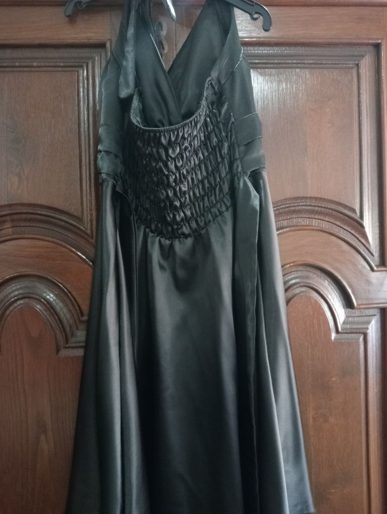 Vendo vestido de cerimónia sem costas