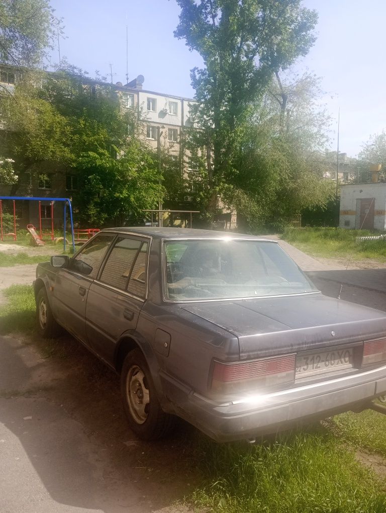 Продам Nissan Blubird U11