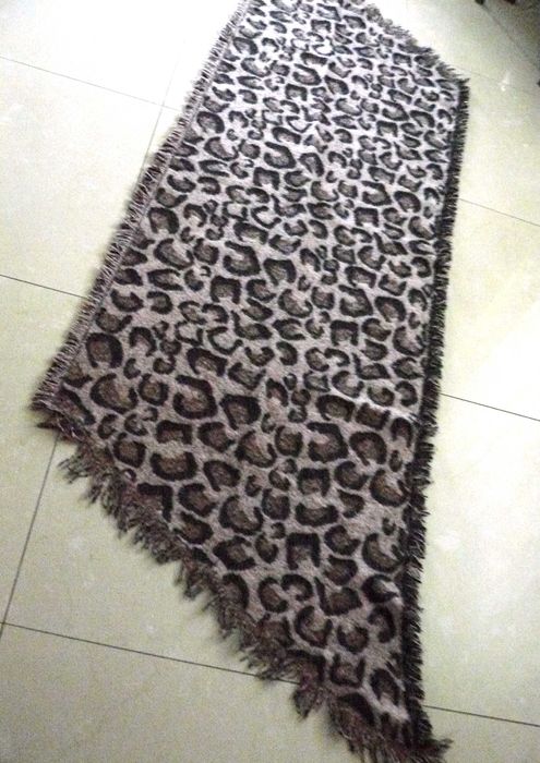 Olbrzymi szal w brązach ciepły otulający panterka 240x 70 cm