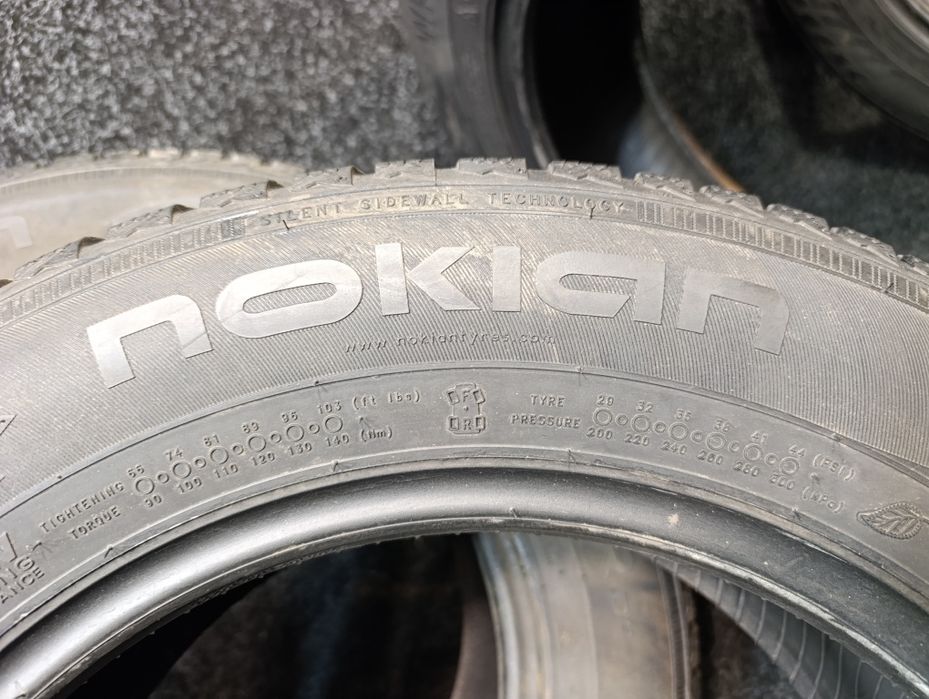 Шини 195/65R15 Nokian WR D4